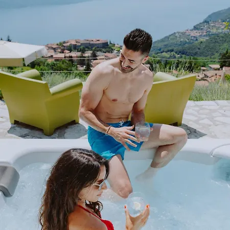 Borgo Le Vigne - La Vinaccia Only Adults Tignale