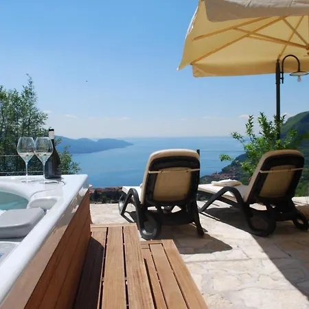 Borgo Le Vigne - La Vinaccia Only Adults Apartment *